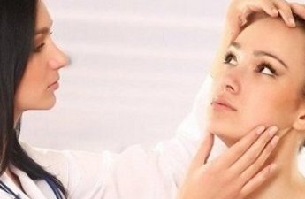Как убрать с лица жировики